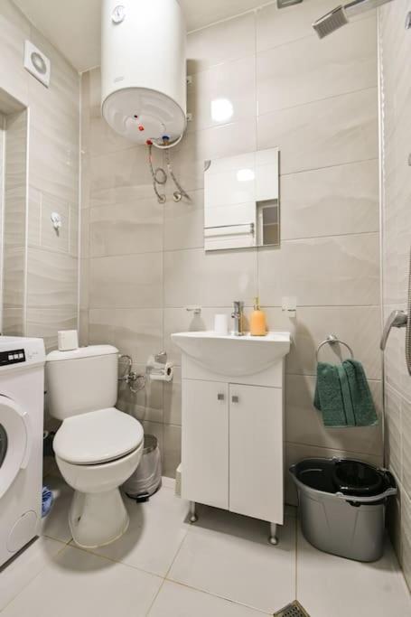 Apartament Modern In A Area *